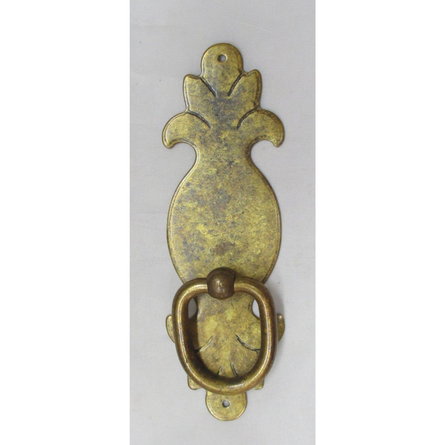 Griff senkrecht aus Messing Biedermeier patiniert, 35 x115mm