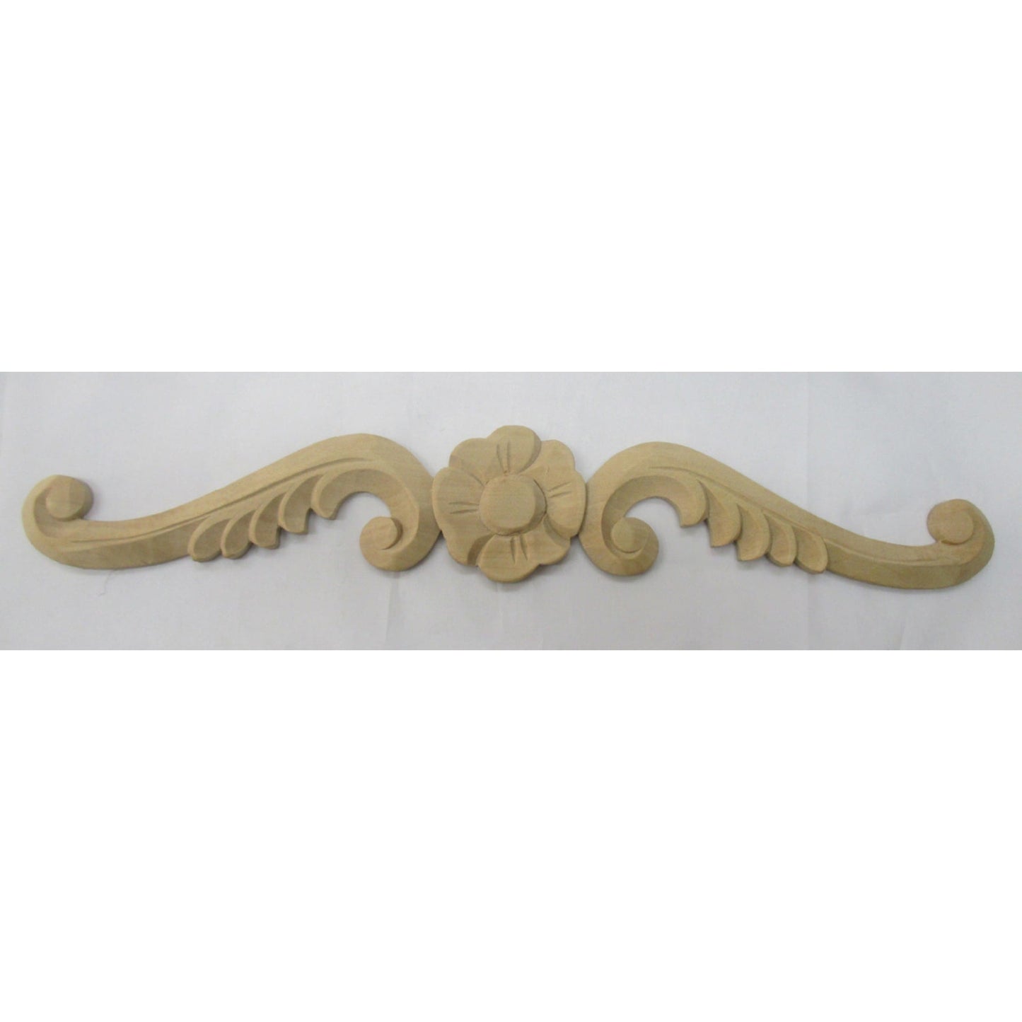 Handgeschnitztes Holzzierteil aus Lindenholz Länge 375 mm, Breite 60 mm