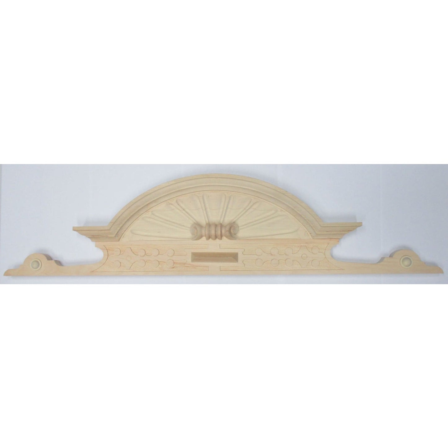 Holzkrone handgeschnitzt aus Erle 900 x 205 mm