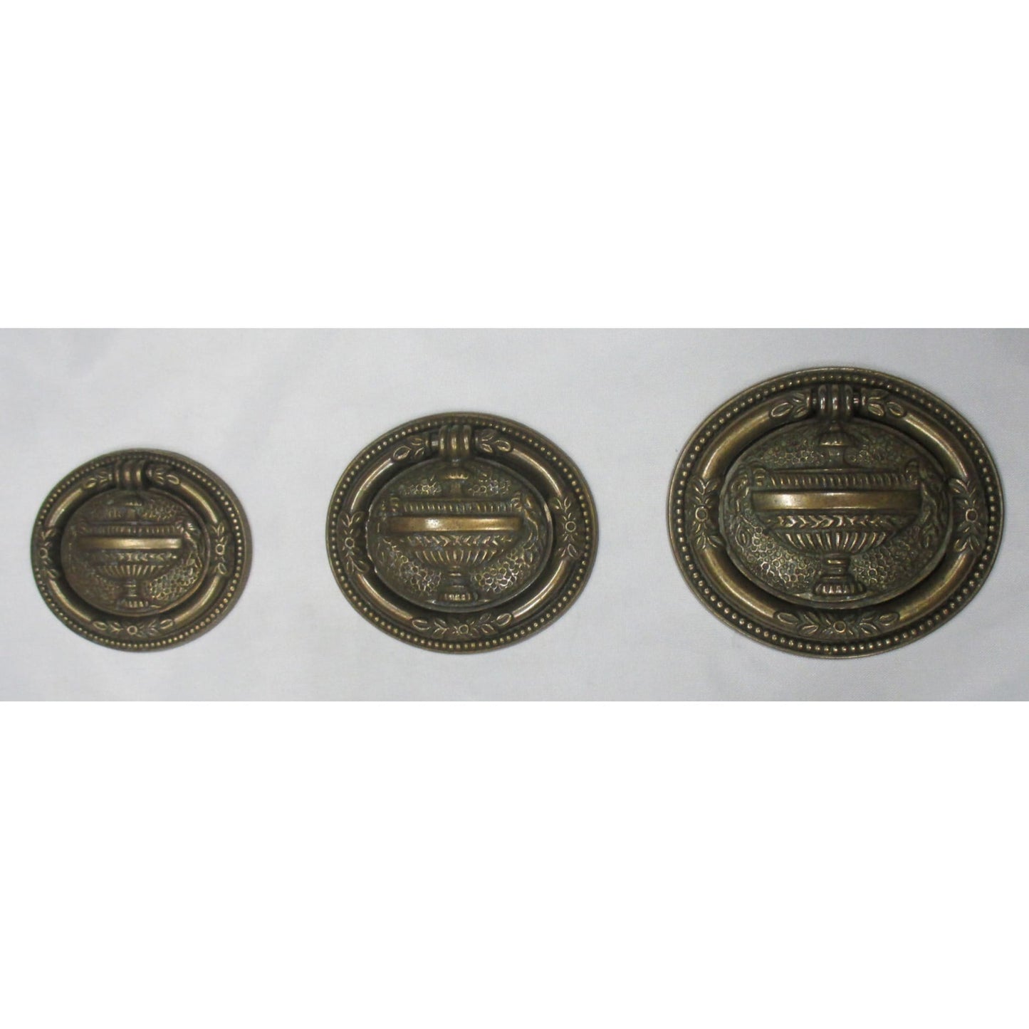 Griff aus Zamak Biedermeier patiniert